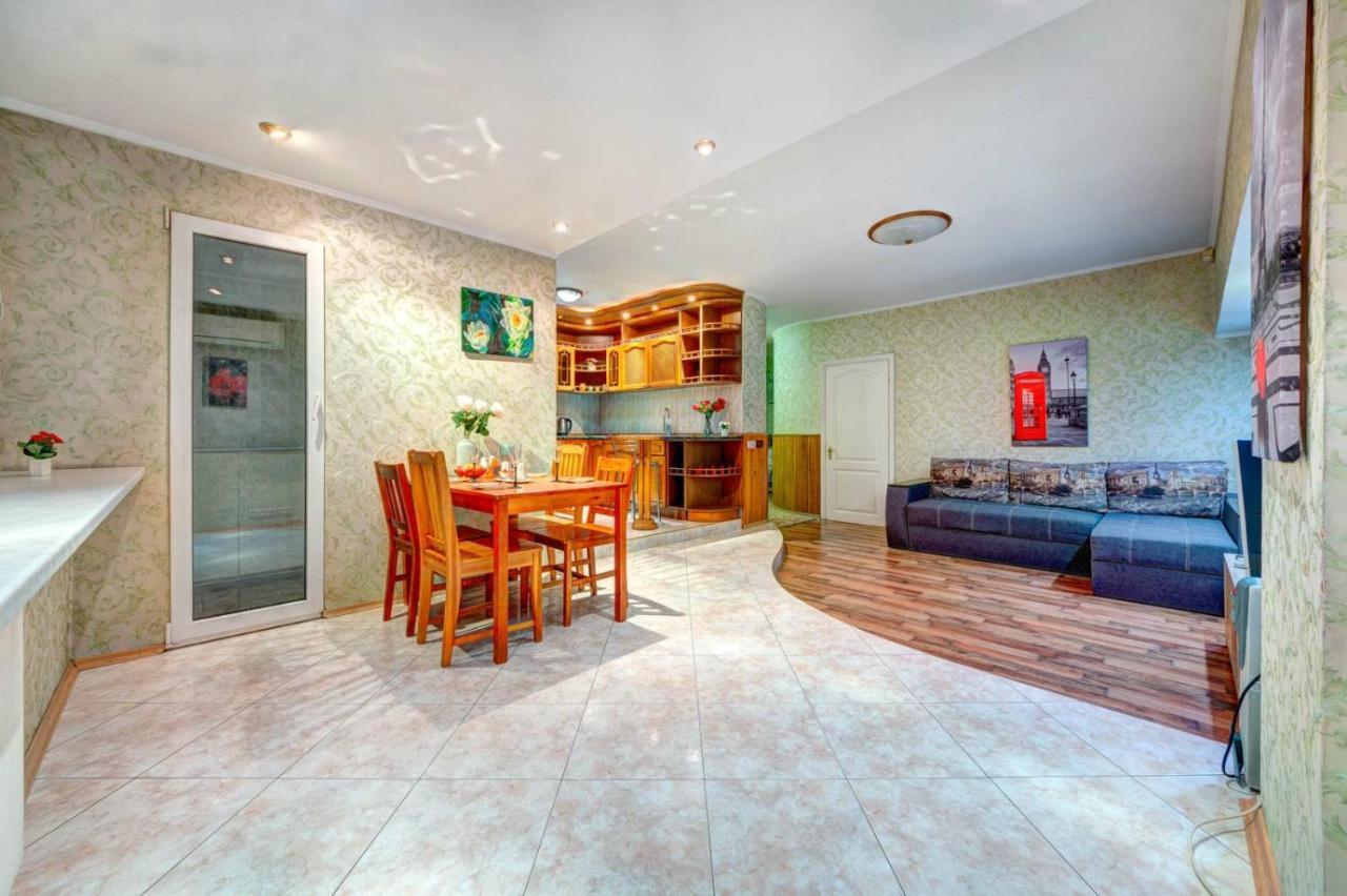 Apartments Of Bogdan Khmelnitsky Κίεβο Εξωτερικό φωτογραφία